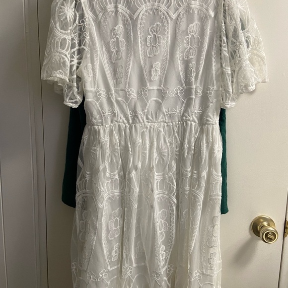 SHEIN never worn women’s white lace overlay white dress size 1x - Picture 7 of 7